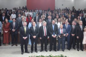 Presentaron libro jurídico sobre la usucapión en Concepción