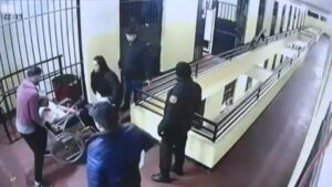Hugo Javier fue agredido en su celda y pagó G. 35.000 para que no lo maten, según abogado