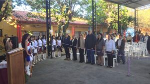 Inauguran tinglado en el Colegio Maricevich de Concepción