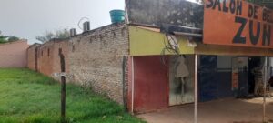 Delincuente ingresó por el techo de un salón de belleza y se llevó varios objetos en Concepción