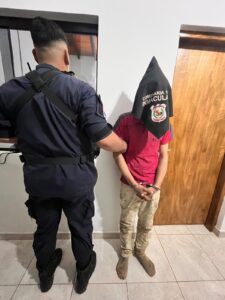 Aprehenden a joven con antecedentes tras amenazar con un cuchillo a un policía en Concepción