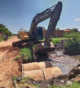 Gobernación realiza trabajos de desagüe pluvial en zona norte de Concepción