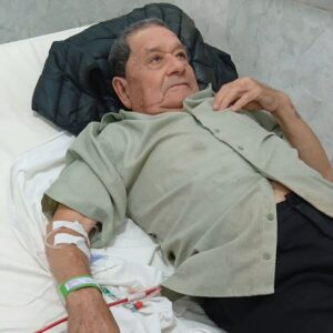 IPS solicita acompañamiento familiar para paciente de 81 años internado