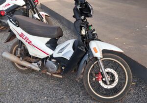 Recuperan motocicleta hurtada en una casa abandonada del barrio Calaverita